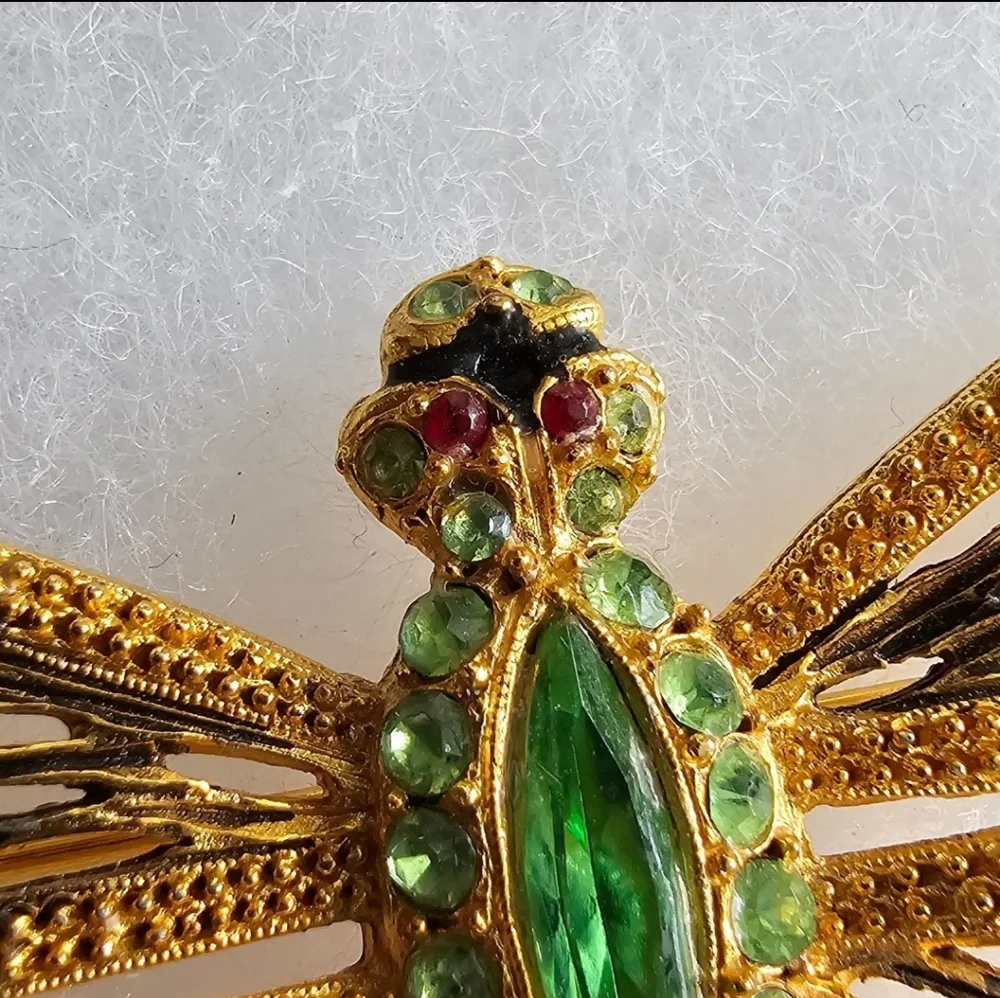 Vintage dragonfly brooch green rhinestones gold tone pin insect bug damselfly
